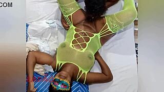 Safada Explodes in My Mouth During Carnival 2025! Intense Muff Diving Action!