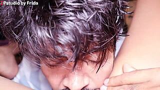 le como la vagina a la putita de mi hermanastra, sabe rico