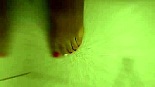 Colombiana Sabrinafoxy Seduces Lover in Hotel for Blowjob