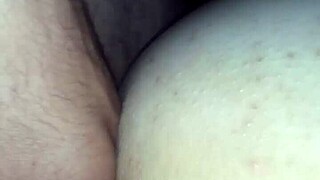 Por El Culo Se Lo Dejo Caer!