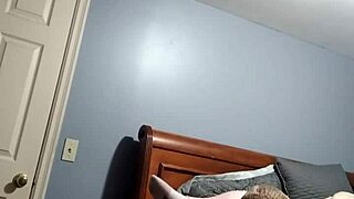 Marilyn enjoys her wand in this bbw chubby scene with friends.