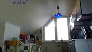 Sexydea Flashes Amazing Big Ass and Cute Feet