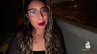 Picks up a cumbia singer and takes her straight to bed