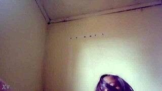 Loloxo3 teases with wet pussy fetish