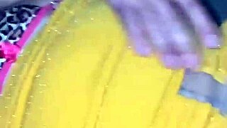 Girl Opens Legs For Eating And Sucks Everyone