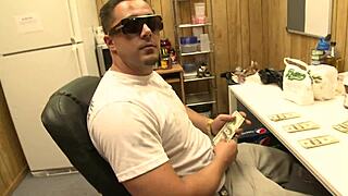 Miley Ann Performs Live In Web Chat Room