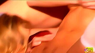 Erotic blondes and brunette lesbian enjoy pussy eating threesome