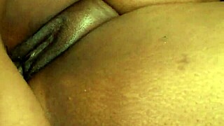 gorgeouz shows off her skills in the spotlight