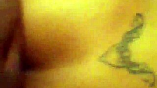 look at that nice round ass on the amateur