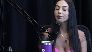 Didy Reis gets hacked, records with Maximo Garcia, shares exhibitionist tips.