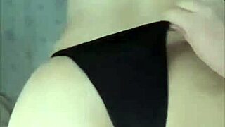 Costco saleswoman gives her last piece on all fours. This Latina culona owns doggystyle.