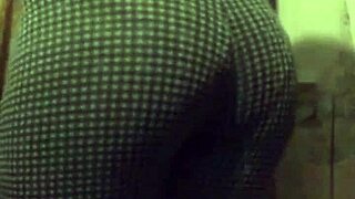 look at this rusa hermosa's big tits