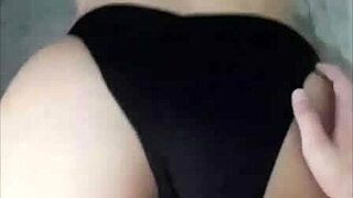 Costco saleswoman gives her last piece on all fours. This Latina culona owns doggystyle.