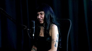 indigena mother spreads cosplay photos, wants recording with sister and cousin subscriber