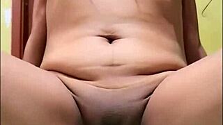 Rica Cremita Ebony Shows Off Big Clit