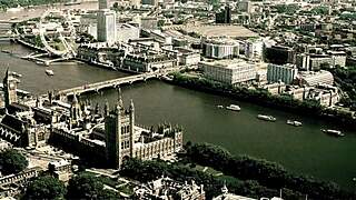 Carly Parker And Cassie Young Fuck Man Till He Jizzes