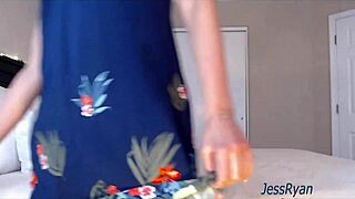 housewife jess ryan twerks oiled ass seductively