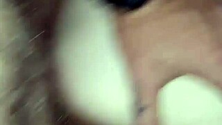 GUY GETTING IT IN FROM BEHIND IN DOGGYSTYLE