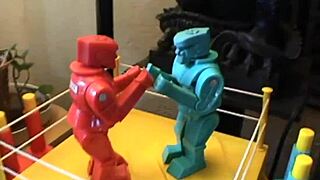 Amateur Girlfriend Misty Gives Close Up Blowjob With Handjob And Striptease