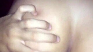 gostosa enjoys outdoor public fun