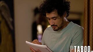 Nemôžem odolať Rayveness a jej úžasným krivkám