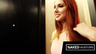 Zrzka pawg objevuje a šuká lesklý černý kurac