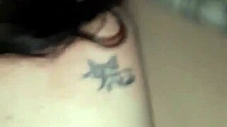 GUY GETTING IT IN FROM BEHIND IN DOGGYSTYLE