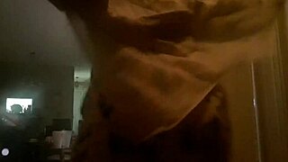 i'm dulcemendra showing boobs outside aka ginger paris