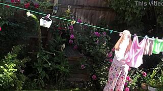 Sexy Neighbor with Big Tits and Ass Flashes Her Feet