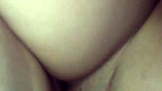 gostosa enjoys outdoor public fun