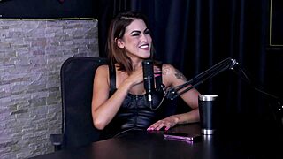 nands ninfetinha started with homemade videos and loves bisexual fun