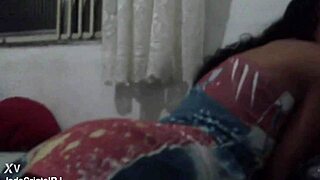 Wonder woman, show me that sexy ass in lingerie