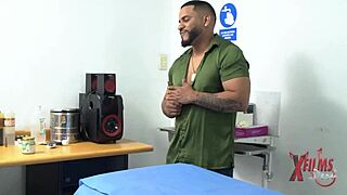 fake masseur makes client feel intense orgasms with her huge ass and tits