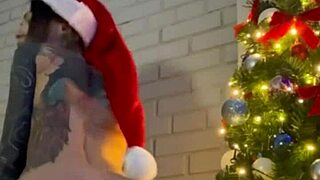 Using dildo in my Christmas solo video