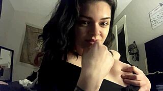 hot girl showing her big tits 😍