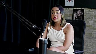 nands ninfetinha started with homemade videos and loves bisexual fun