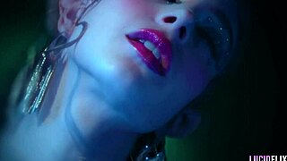 Skinny Brunette Molly Little Fucks Bodybuilder Intriguingly