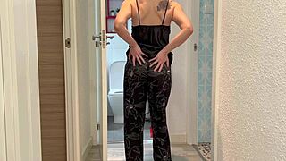 Masturbacion En La Ducha Termino En Orgasmo Enorme Ducha Erotica Con Lluvia Dorada