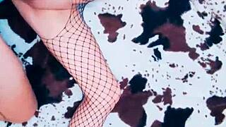 Beautiful Mature Wife Submits In Stockings