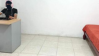 Stepsister shakes ass, makes me horny, then I masturbate!