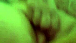 Fisting A Tanned Sexy Cougar