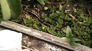 i'm so lonely in this quiet moment