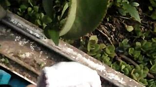 i'm so lonely in this quiet moment