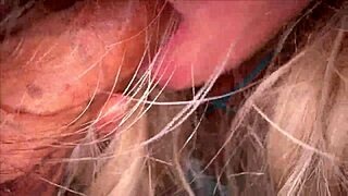 Mature milf with a big ass unbuttons her skirt and gets excited for anal sex