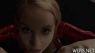 After Pissing Juicy Twat Is Toyed