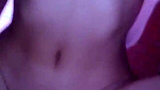 mi cuñada me despierta dándome unos ricos sentones