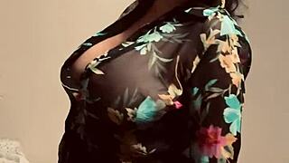 pussy fingering feels so good