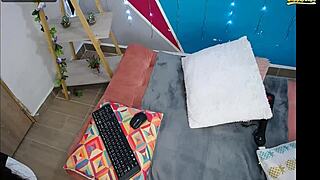 New camgirl m�a l�pez horny