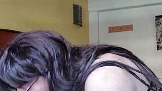 Rich oral sex with shemale?