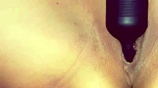 Bluee boldly squirts in masturbation